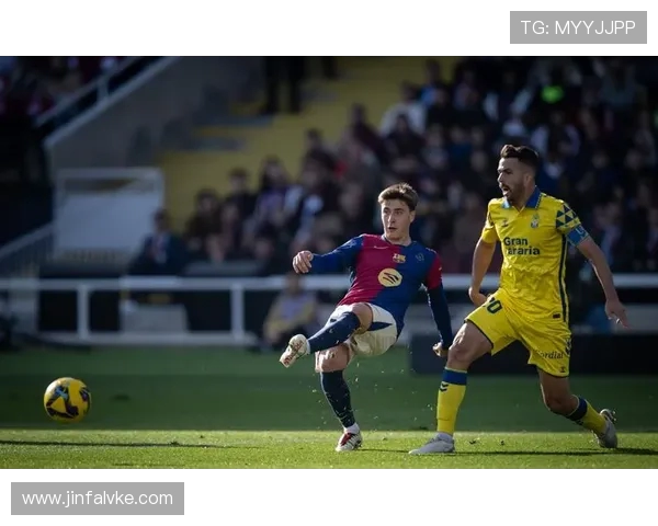 吉达国民天价报价费尔明 巴萨放行需球员点头(3)